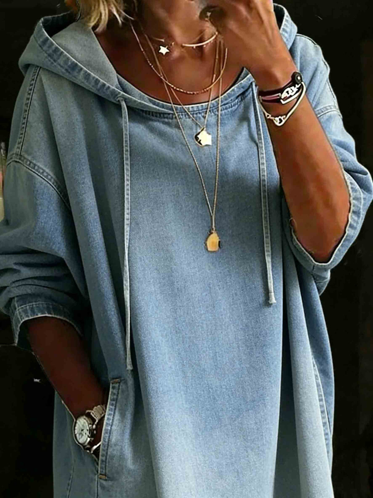 Women‘s Hooded Denim Sweatshirt