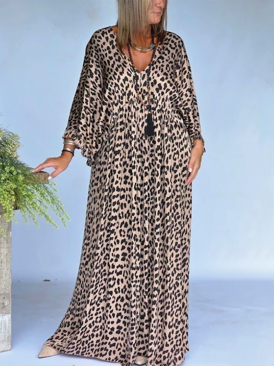 Elegant & Cozy Loose-fit Leopard Print Dress