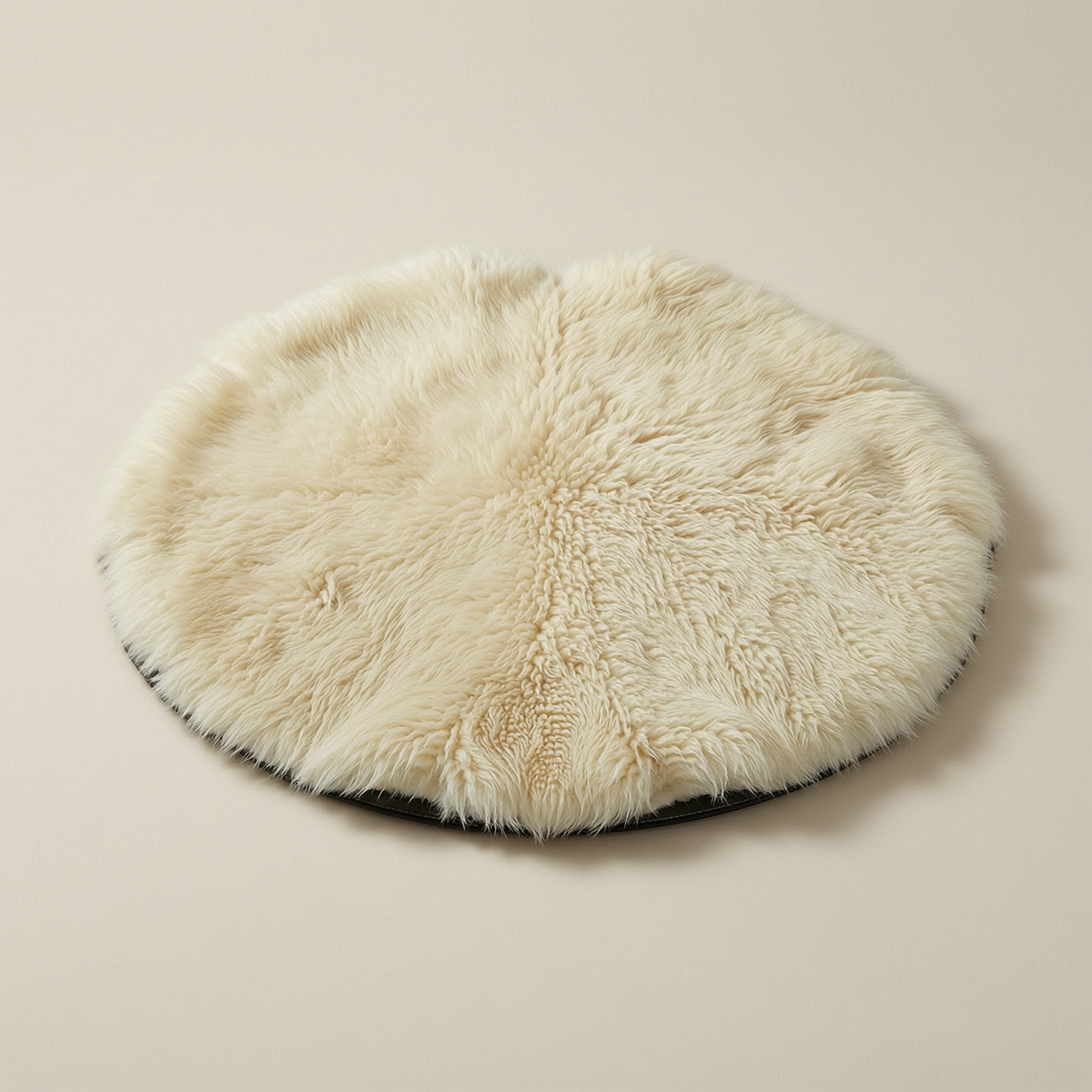 Sheepskin Seat Warmer - closeup