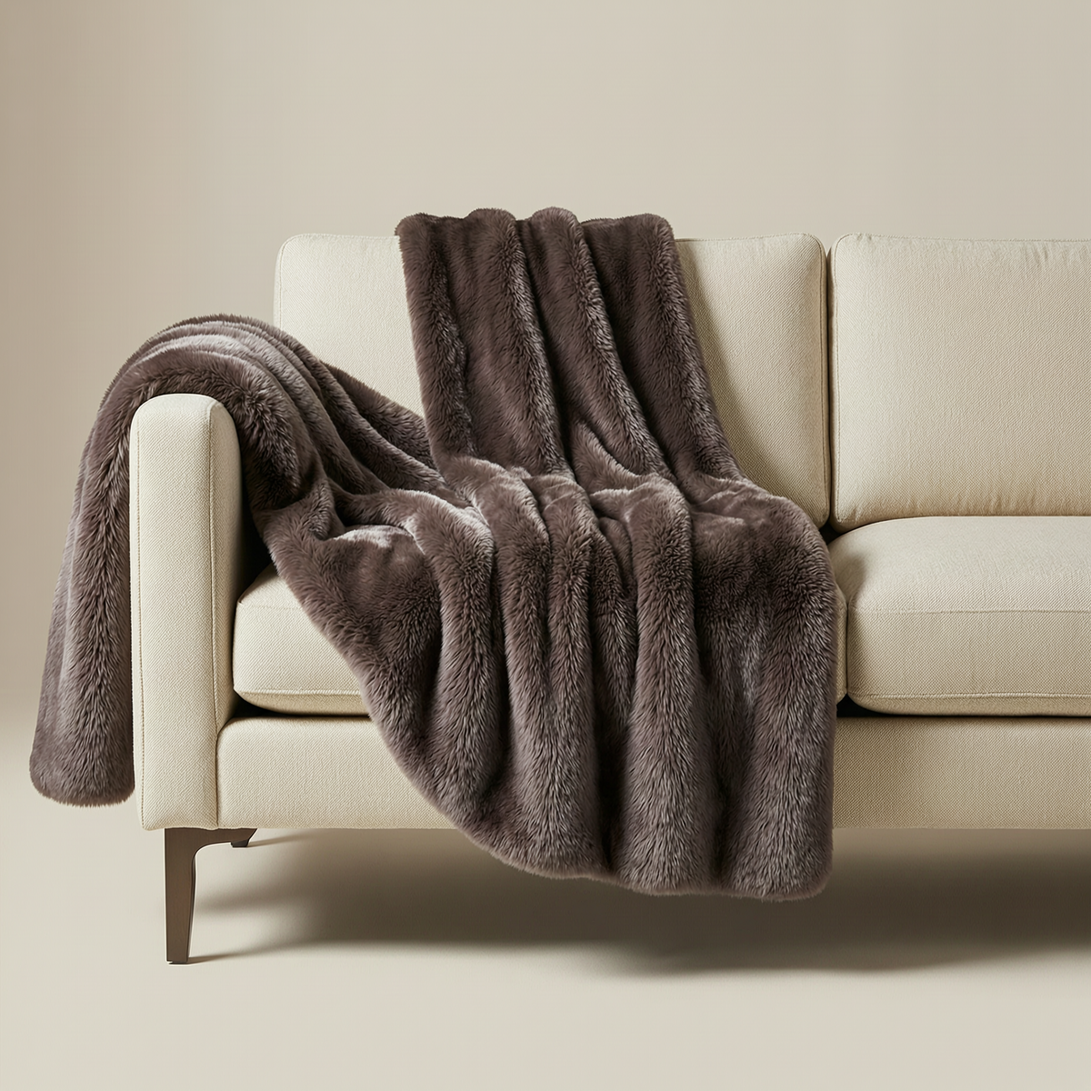Luxe Vegan Fur Throw - overall