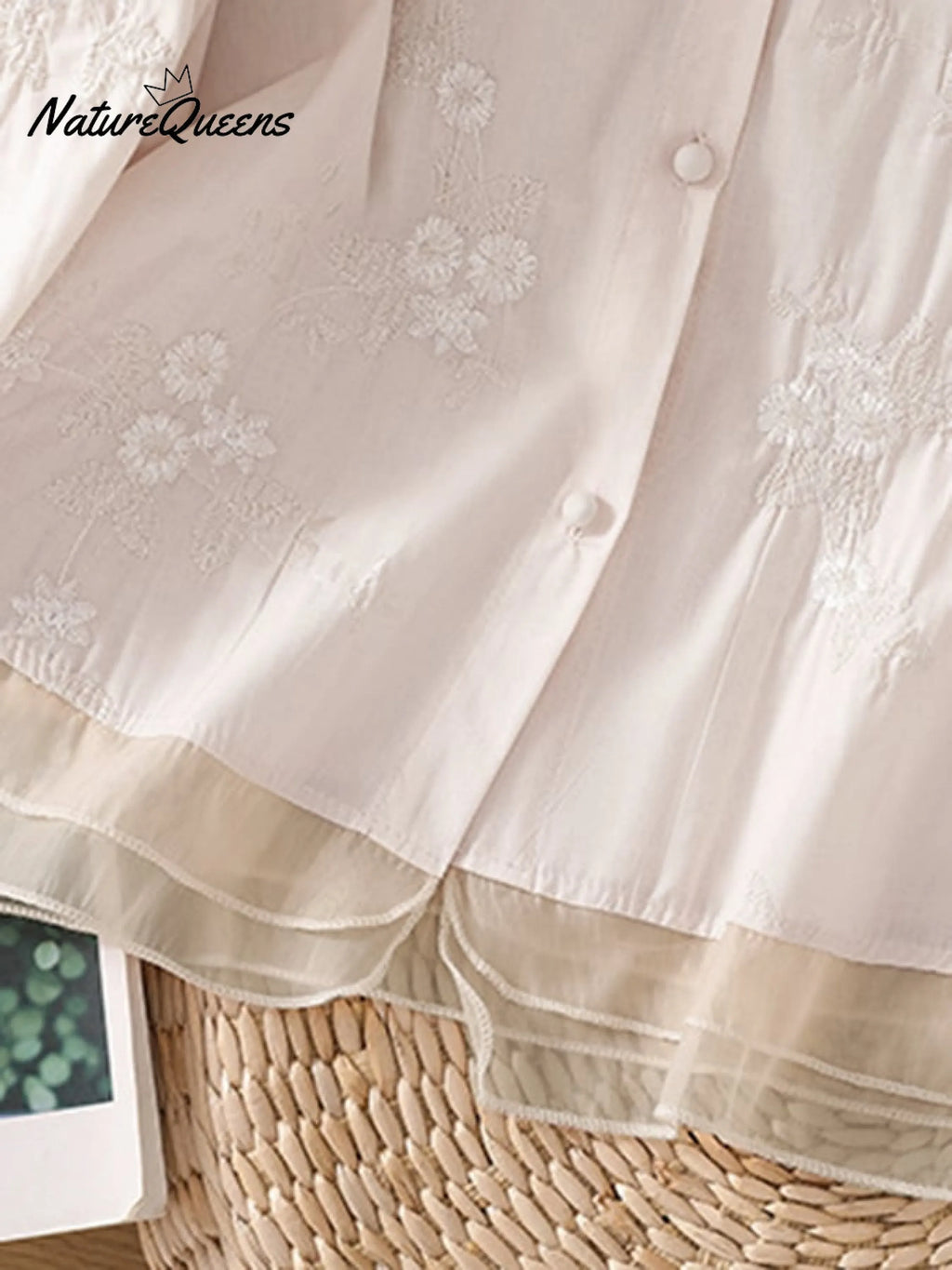 Art Retro Embroidery 3/4 Sleeve Patchwork Shirt