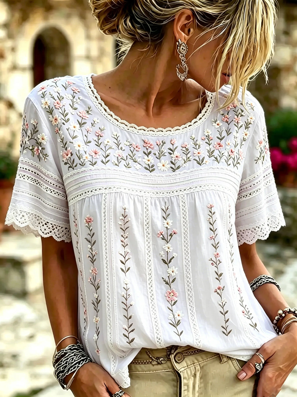 Women's Small Floral And Lace Art Splicing Comfortable Cotton Linen Casual Round Neck Short Sleeve Top