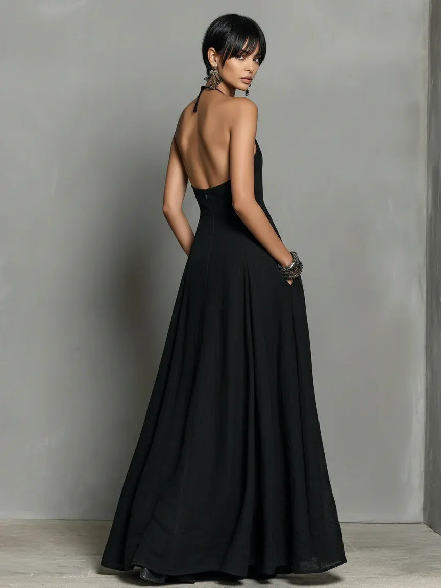 Minimalist And Elegant Halter Neck Maxi Dress