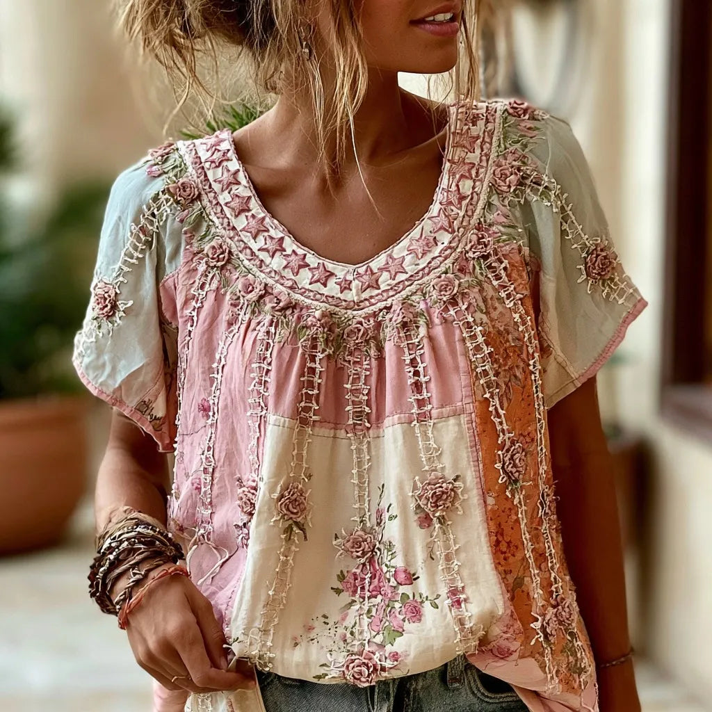 Women's Vintage Bohemian Rose And Star Pattern Round Neck T-shirt